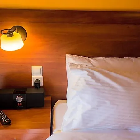 Mirabel Citycenter Szálloda 2*